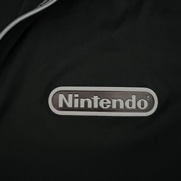 Elevate NINTENDO Women’s Medium Black 1/2 Zip Pullover Active Top Rare Game Fan - Picture 8 of 16